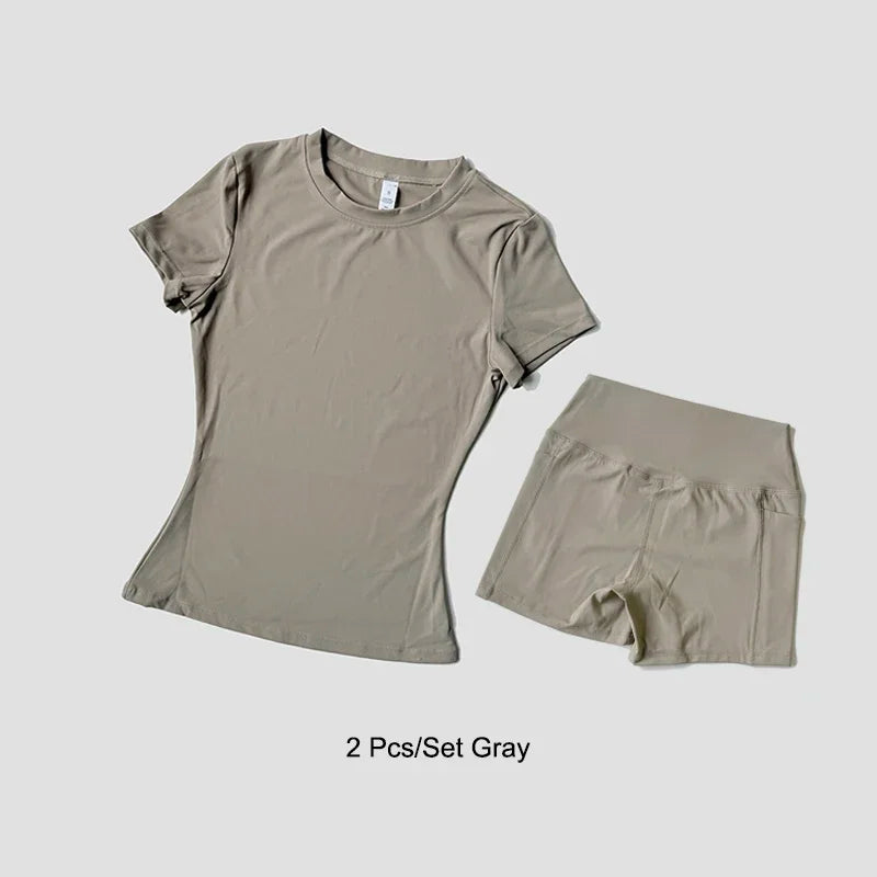 Cute Women's Seamless Short Sleeve Top & Gym Shorts Set