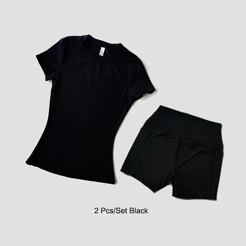 Cute Women's Seamless Short Sleeve Top & Gym Shorts Set