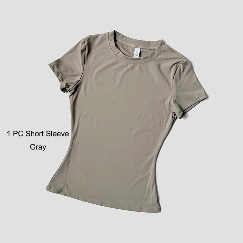 Cute Women's Seamless Short Sleeve Top & Gym Shorts Set
