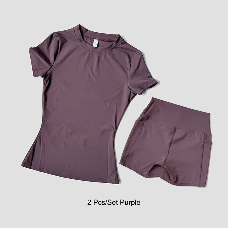 Cute Women's Seamless Short Sleeve Top & Gym Shorts Set