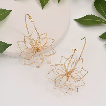 Cute Hollow Flower Outline Shaped Hoop Earrings