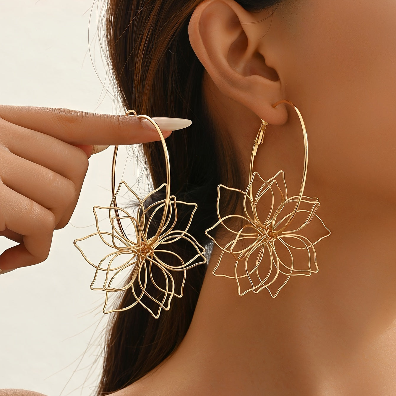 Cute Hollow Flower Outline Shaped Hoop Earrings