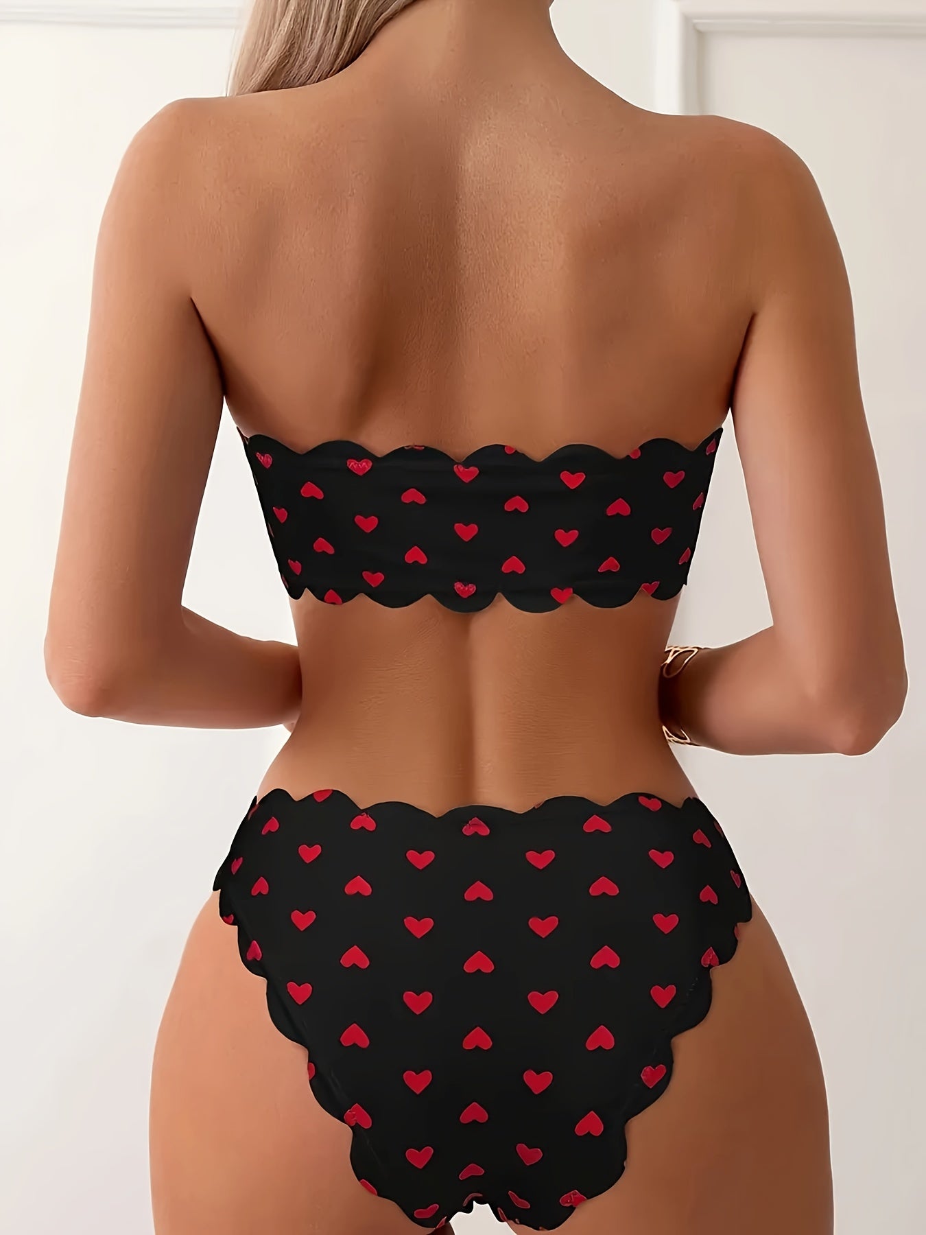 Cute Women's Heart Print Unique Scallop Trim Strapless Top & High-Cut Bikini Swimsuit