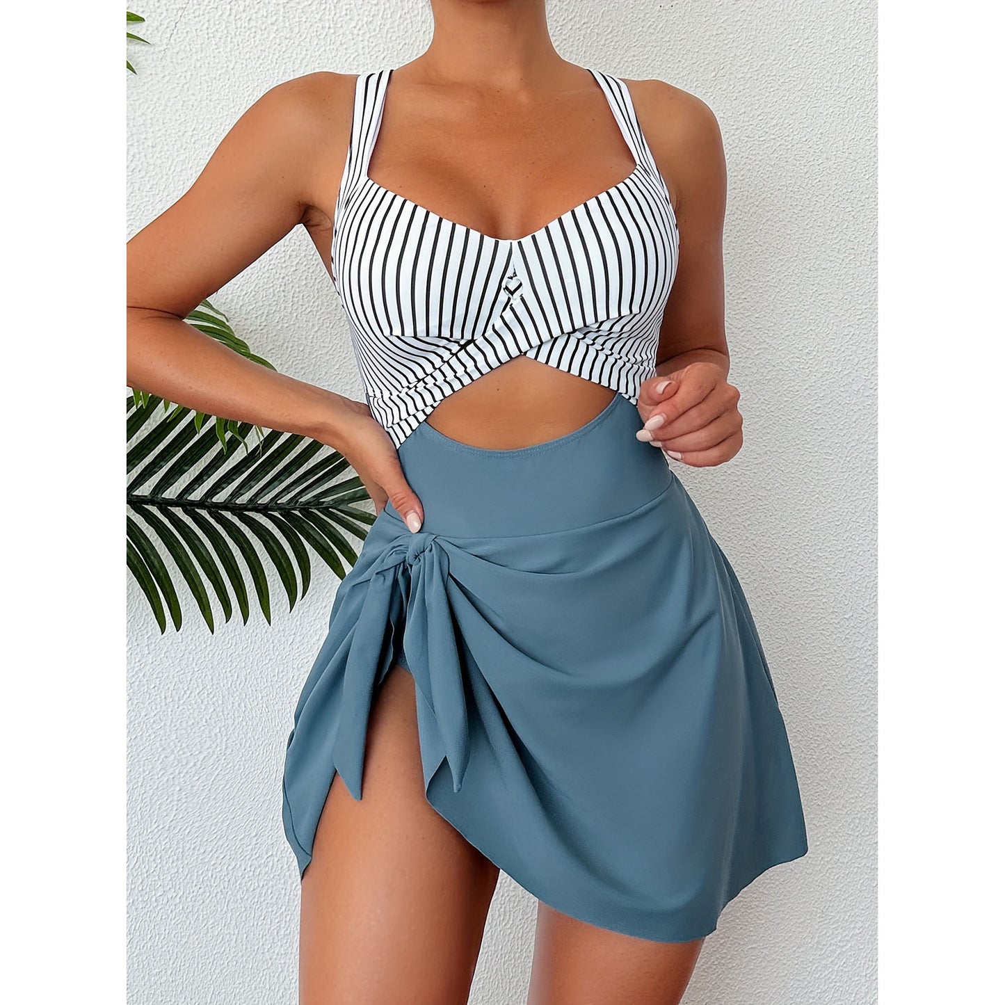 Stylish Comfy Design Skirt Style One-Piece Bikini Swimsuit