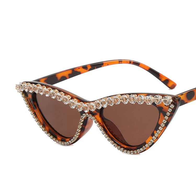 Stylish Vintage Luxury Cat Eye Rhinestone UV400 Protection Sunglasses