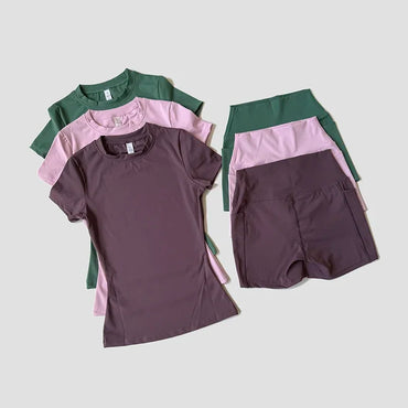 Cute Women's Seamless Short Sleeve Top & Gym Shorts Set