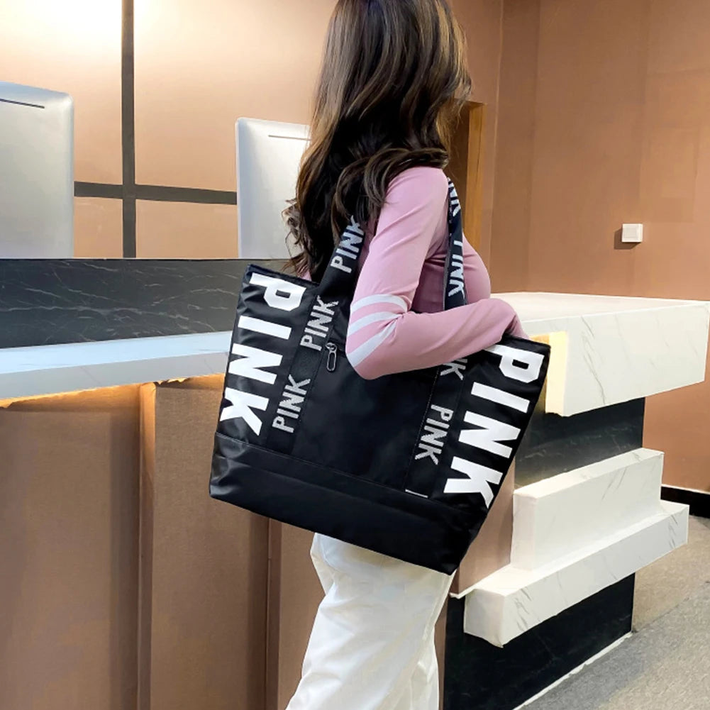 Cute Weekender Bag - Large Capacity Overnight Luggage Bag Zipper Closure Casual Shoulder Tote Bag