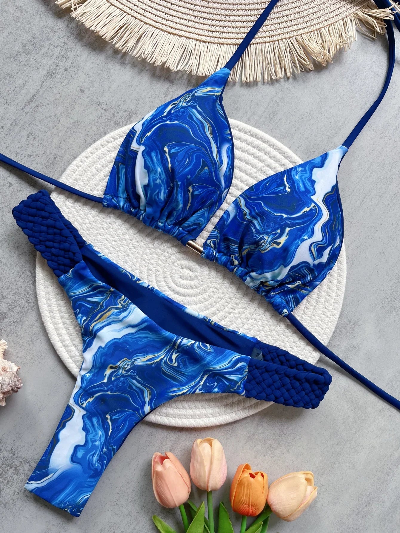Sexy Print Halter Top & Braided Side Women's Bikini Swimsuit